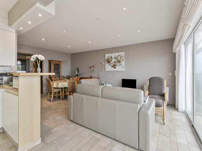 5, Flat in Blankenberge by Marina and Beach, West-Vlaanderen