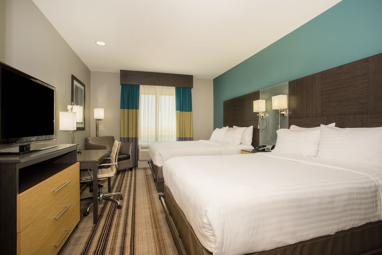 Bedroom 2, Holiday Inn Express & Suites Amarillo West by IHG, Potter
