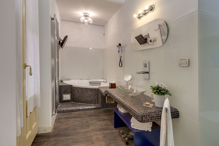 Bathroom 3, Relais Antica Badia , Ragusa