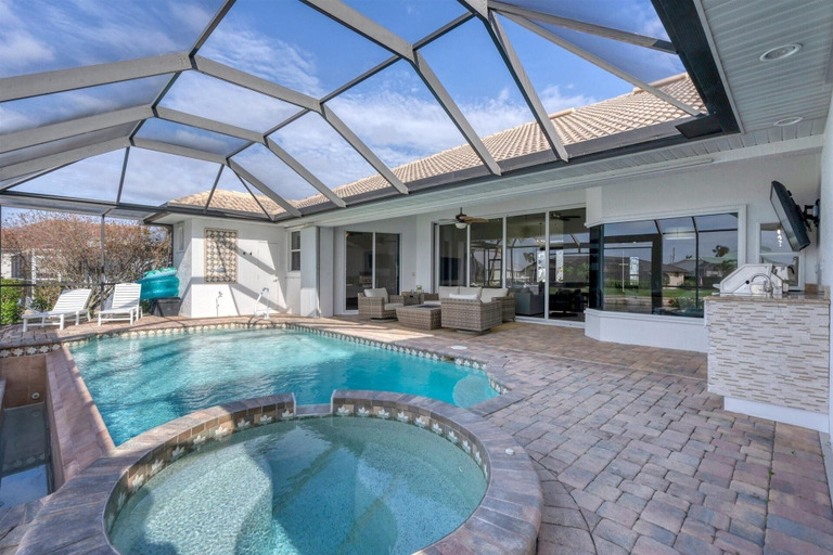 Pool 2, Sandpiper Sanctuary -waterfront Luxury With Private Pool, Spa & Dock 3 Bedroom Home, Charlotte
