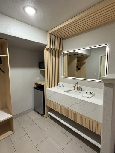 Bathroom 3, Rodeway Inn Winnemucca, Humboldt