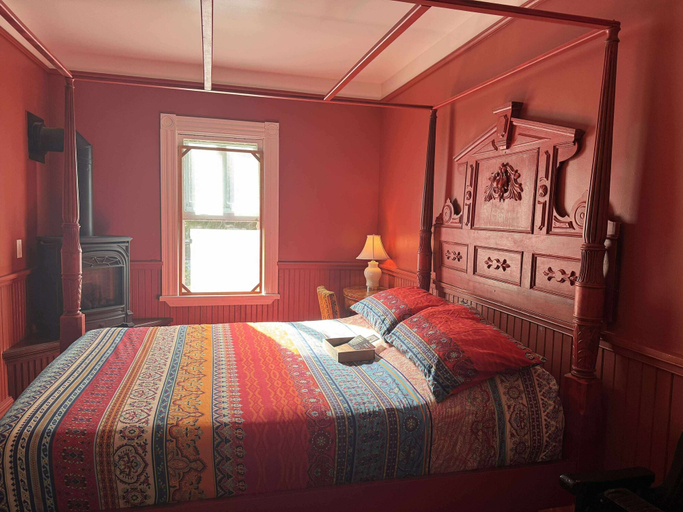 Bedroom 3, Le Salon des Inconnus, Papineau