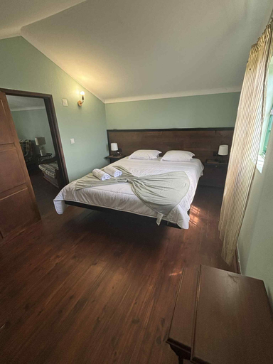 Room 4, Casa da Esperança, Angra do Heroísmo