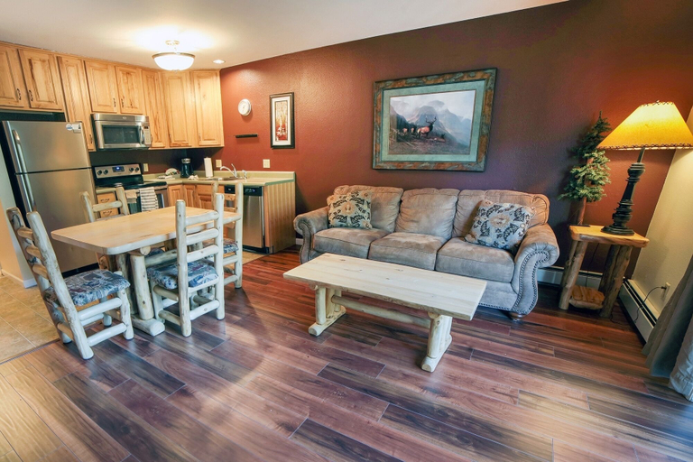 Others 5, Fawn Valley Inn: 298 1 Bedroom Condo, Larimer