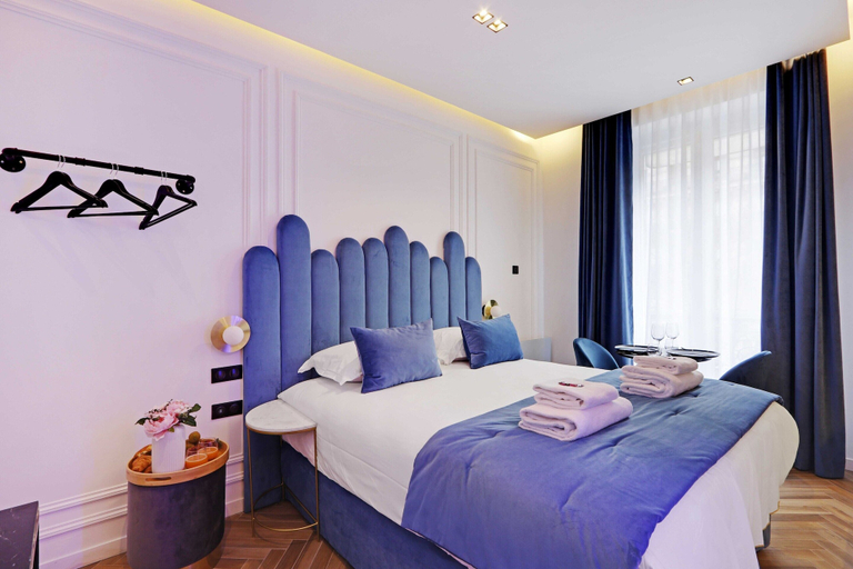 Room 5, Suite With AC and Jacuzzi Beaubourg Le Marais, Paris