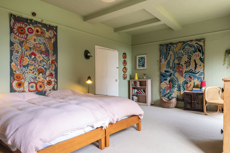 Room 5, Stunning 8-Bedroom Home in Painswick, Gloucestershire