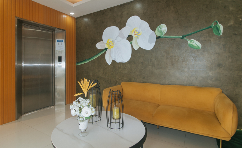 Others 5, Avelida Homes by RedDoorz, Iloilo City