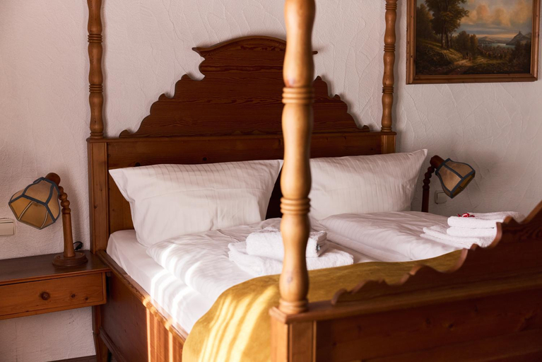 Bedroom 2, Landhotel Traube, Baden-Baden