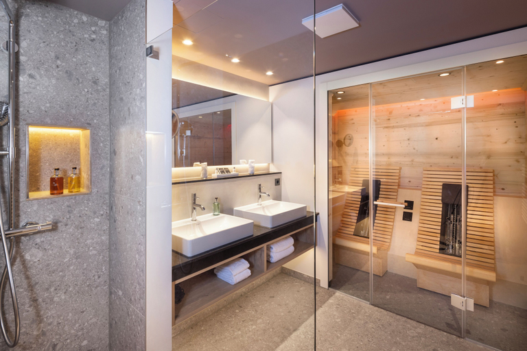 Bathroom 5, Wellness & Genuss Resort Engel, Freudenstadt