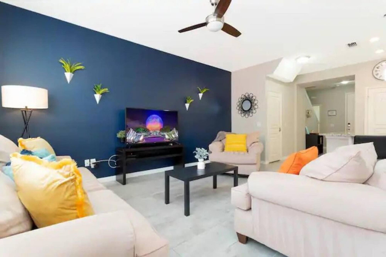 Room 2, Super Liked - 4BD 3 5b 6 Miles To Disney Springs, Osceola