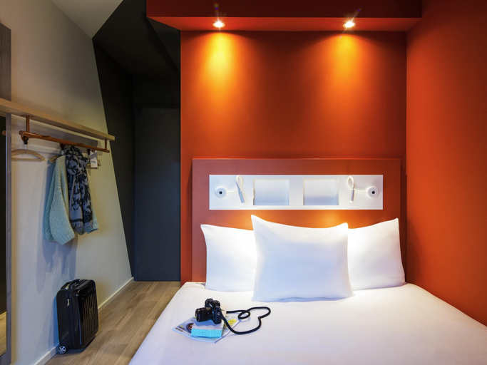 Bedroom 2, ibis budget Rotterdam The Hague Airport, Rotterdam