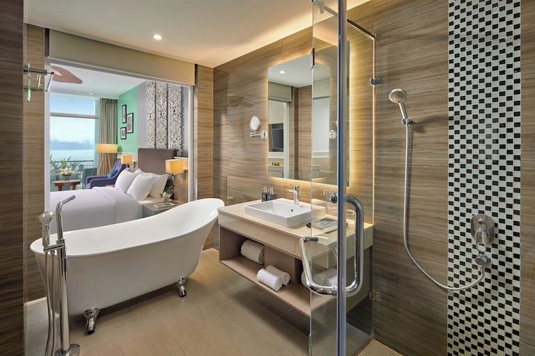 Bathroom 5, The Hanoi Club Hotel & Residences, Tây Hồ