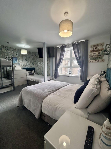 Bedroom 4, The Sandford Promenade, Blackpool