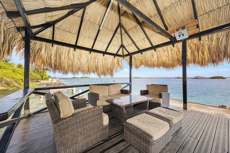 Food & Drinks 5, Private Beach Ocean Front Boat Dock Tiki Bar