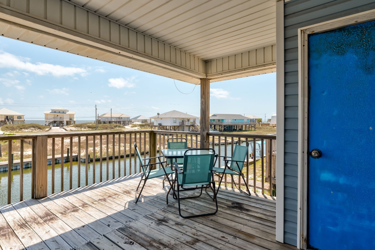 Outdoor dining 5, Anchor Eways - 2235 Mallard St 3 Bedroom Home, Mobile