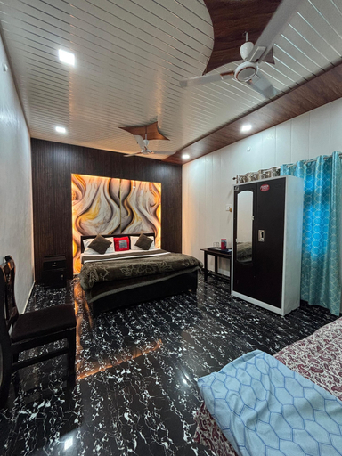 Room 2, Vasant Vihar Inn, Faizabad