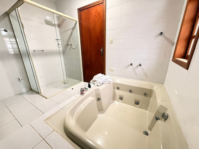 Bathroom 4, THE WRITERS HOUSE, Campo Limpo Paulista