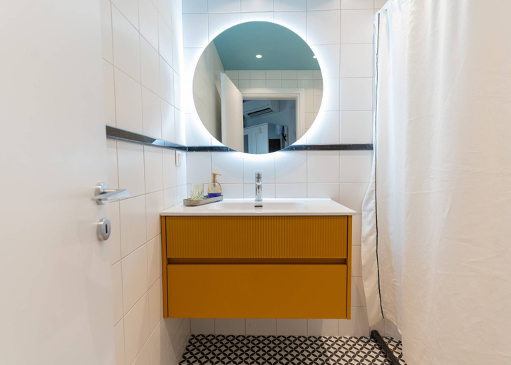 Room 2, Athens Stylish Studio Your Escape Near the Beach, Attica