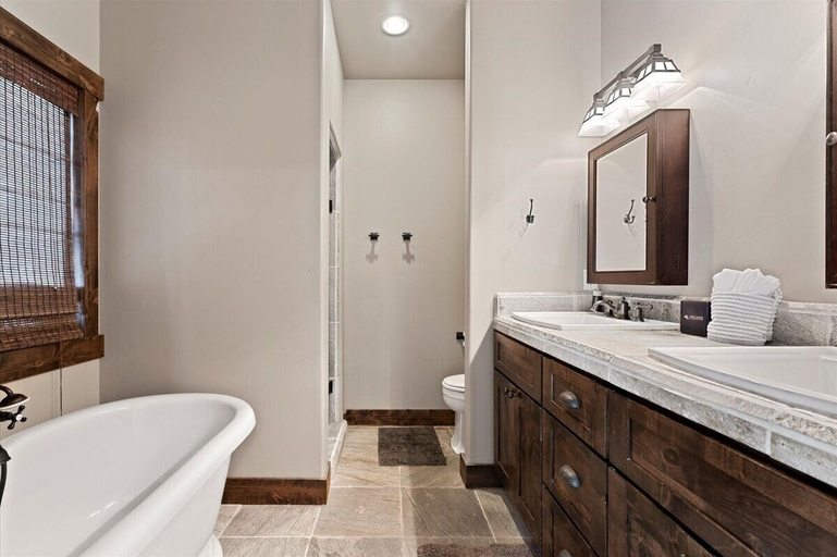Bathroom 3, Cyh1012 - Hidden Cedar 5 Bedroom Home, El Dorado