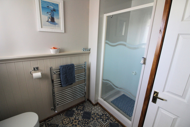 Bathroom 3, Melorne Farm, Cornwall
