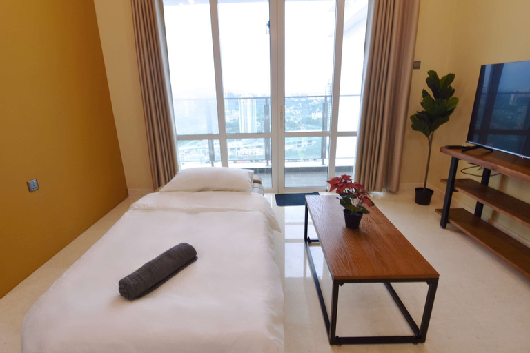 Interior 2, Cozy 1BR Suite at Tritower Steps to JB CIQ, Johor Bahru