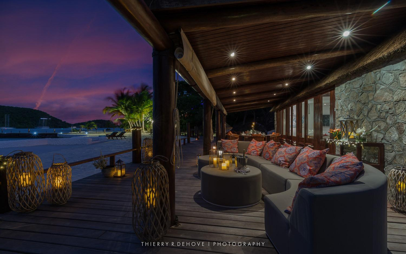Food & Drinks, Mount Hartman Bay Estate Private Resort