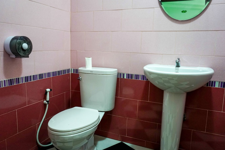 Bathroom 3, Chan De Bua, Muang Chanthaburi