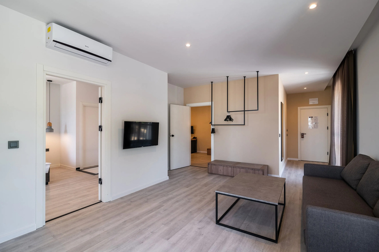 Others 5, Primorski Hotel, Varna
