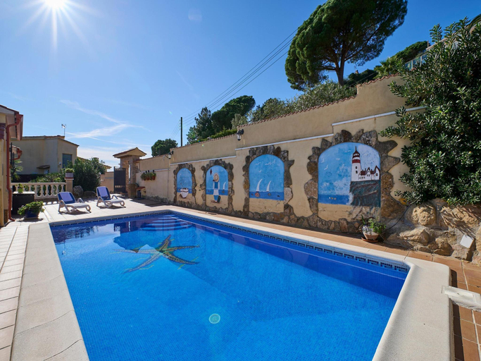 4, Charming 3-bedroom villa in Lloret de Mar, Girona