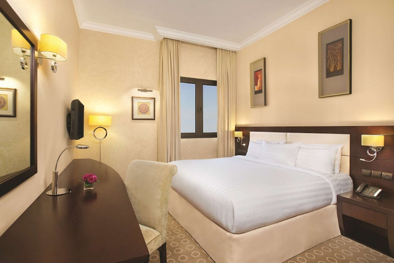 Bedroom 2, DoubleTree by Hilton Dhahran, Al Khobar