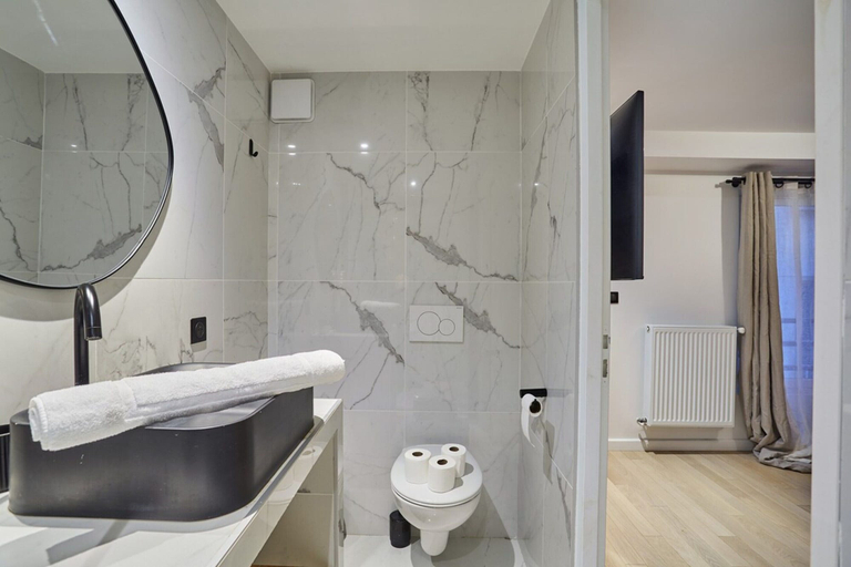 Bathroom 3, Elegant AC Studio in the Heart of Montorgueil, Paris