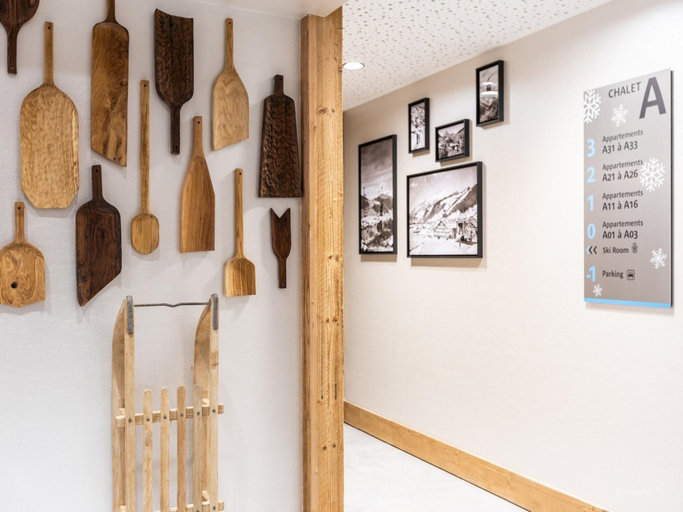 Reception 3, Apartment in La Chapelle Near Ski Lift, Haute-Savoie