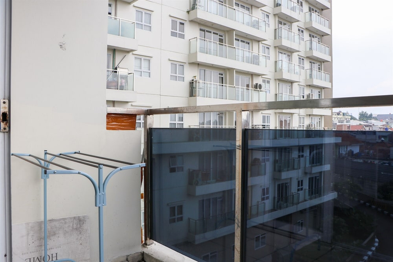 Exterior & Views 2, Spacious And Tranquil 2Br Apartment Gateway Pasteur, Bandung