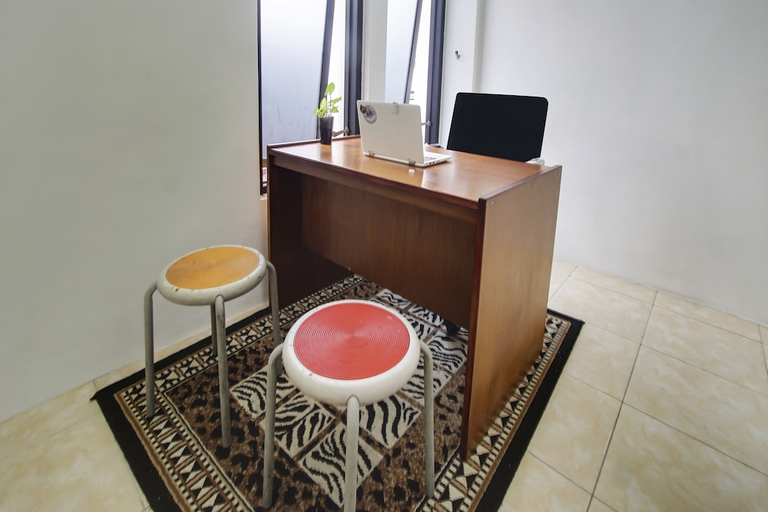 Others 4, OYO Living 90950 Forzando House, Malang