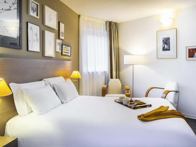 Bedroom 4, Mercure Forbach, Moselle