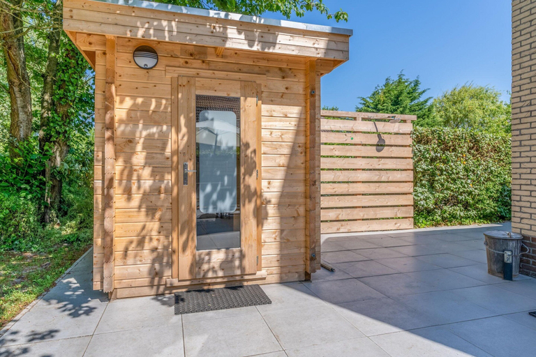 Spa treatment 2, Villa With Finnish Sauna and Outdoor Shower, Texel