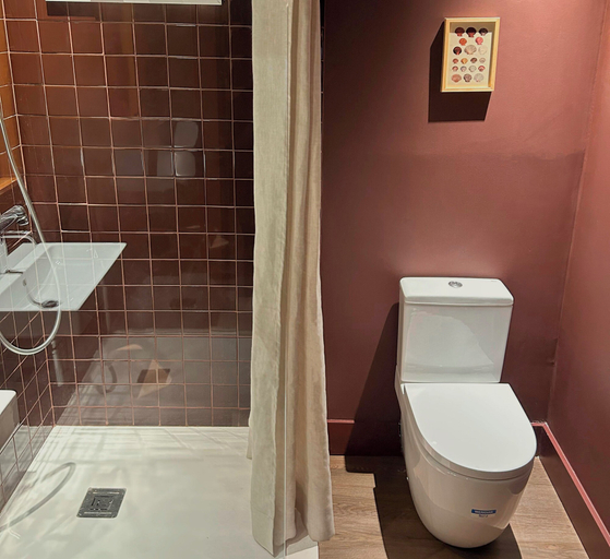 Bathroom 5, Hotel Medium Montecarlo, Girona