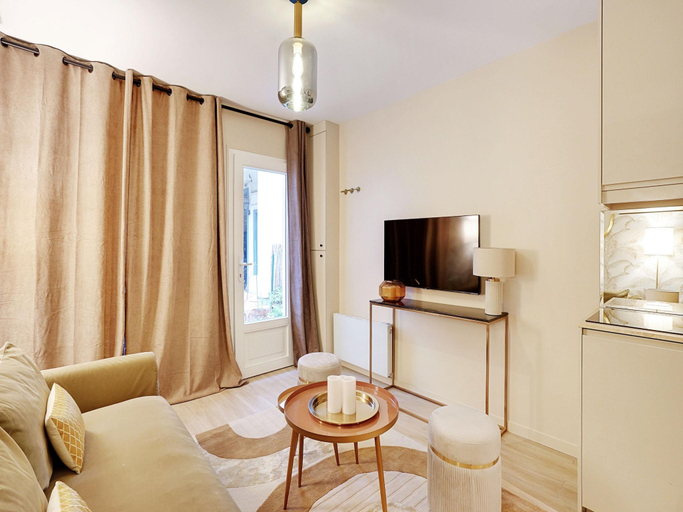 Others 4, Cottage with 2 rooms in Batignolles, Paris