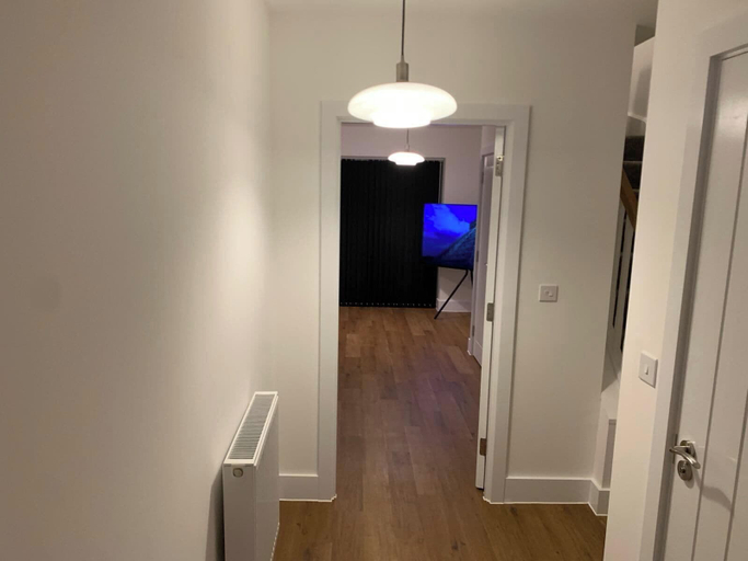 Interior, 4Bed House - Direct links into Central London, Thurrock
