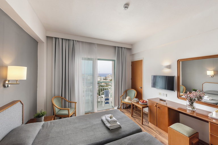 Bedroom 2, Antigoni Hotel