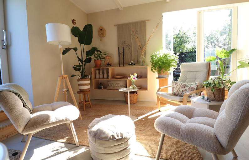 Game room 5, Beautifully Styled Apartment, Menaldumadeel