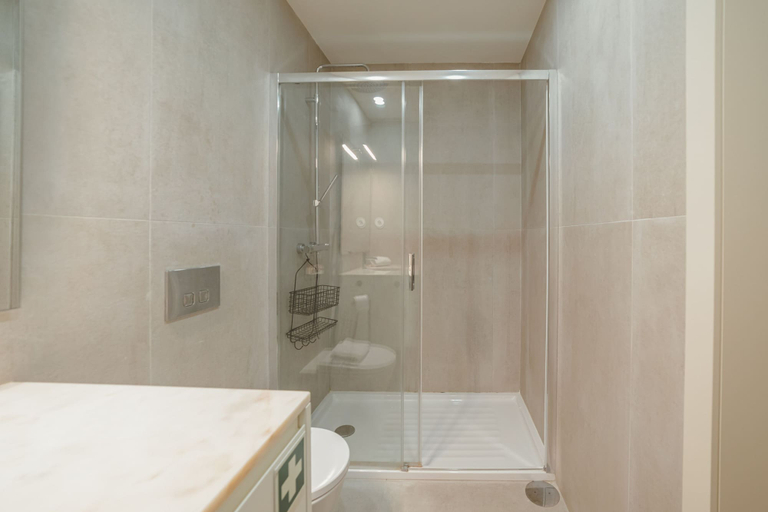 Room 2, Gaia Premium E Apartment by Vacationy, Vila Nova de Gaia