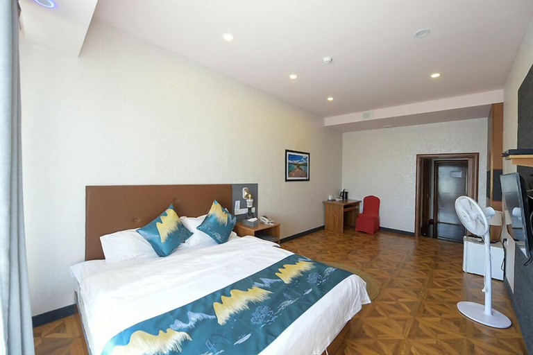 Room 2, V Hotel & Event Hall, Mörön