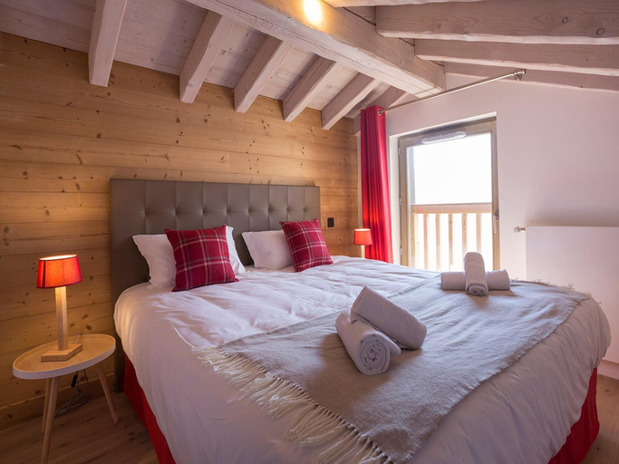 Room 2, Apartment in La Rosiere With Alpine Views, Savoie