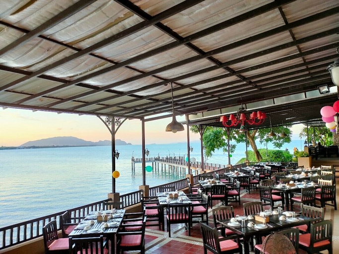 Food & Drinks 5, Racha Kiri Resort and Spa, Khanom