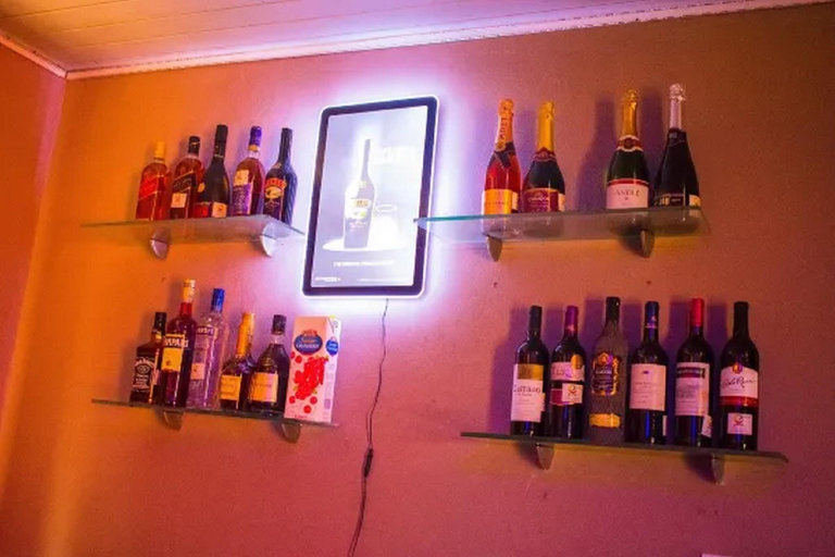 Food & Drinks 5, Esporta Suites Agidingbi., Ikeja