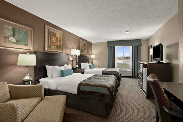 Bedroom 3, Wingate by Wyndham Pueblo, Pueblo
