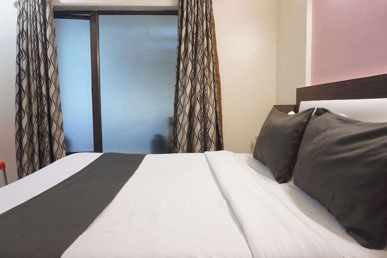 Room 4, Executive Hotel Pearl Inn, Pune