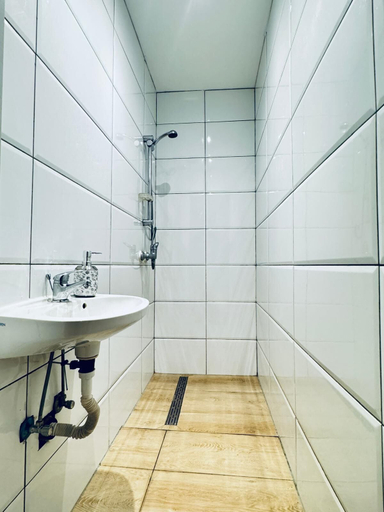 Bathroom 3, Elegant 5BR Home for Groups Families, Wien