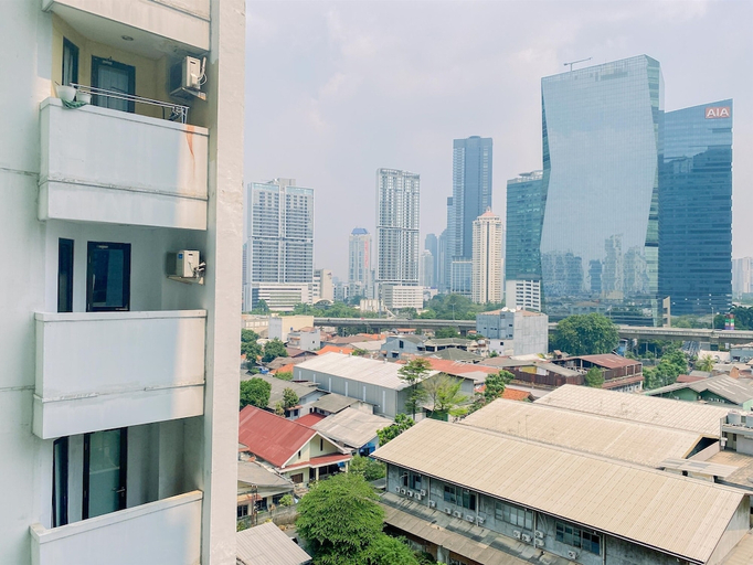 Exterior & Views, Good And Nice Studio At Tamansari Sudirman Apartment, South Jakarta